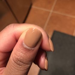 Fei Fei Nail & Spa - Chipped thumb just 3 days after getting them done