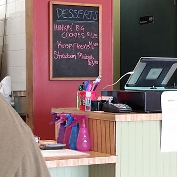 Central Station Restaurant - Dessert - Breakfast & Brunch Near Me - Dunkirk, New York