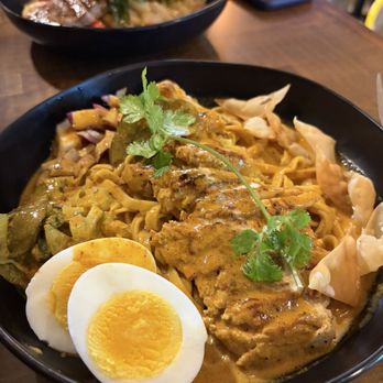 CoCoCurry - Khao Soi w/ chicken and boiled egg - Thai Near Me - San Diego, California CoCoCurry - Khao Soi w/ chicken and boiled egg - Thai Near Me - San Diego, California