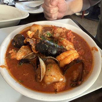 Ada’s Fish House - Cioppino - Seafood Near Me - Pismo Beach, California