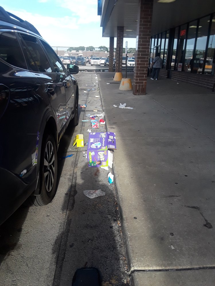 YOUR NEIGHBORHOOD LAUNDROMAT Updated July 2024 160 W 79th St