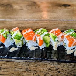 Haruki Ramen & Izakaya - Salmon futomaki