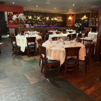 Espetus - San Mateo - Dining area - Brazilian Near Me - San Mateo, California