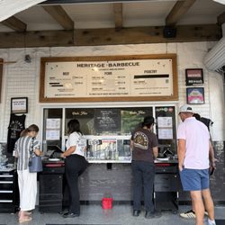 Heritage Barbecue - Front of the building and the location to order