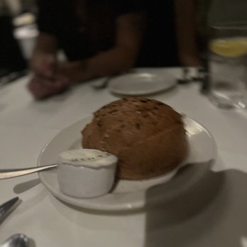 Morton's The Steakhouse - Bread to start - Steakhouses Near Me - Honolulu, Hawaii Morton's The Steakhouse - Bread to start - Steakhouses Near Me - Honolulu, Hawaii