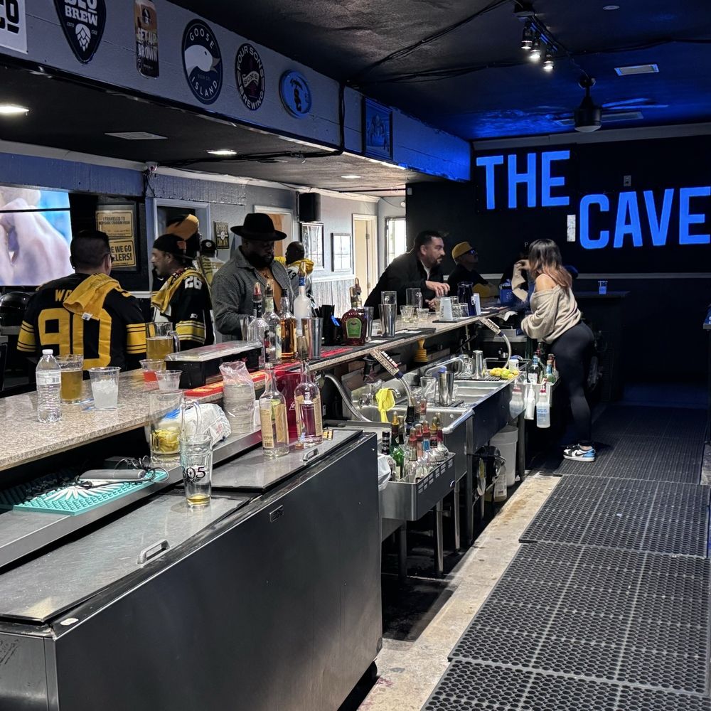 TOP 10 BEST Sports Bars Showing Boxing in Anaheim, CA - Updated 2026 - Yelp