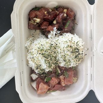 Oki's Seafood Corner - Bluefin and Ogo - Seafood Near Me - Kahului, Hawaii