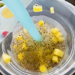 Pengo Drink Station - Mango Madness looking into cup