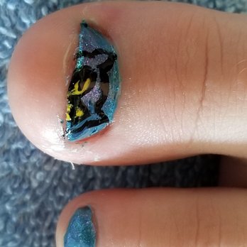 Le Nails - Cat - Nail Salons Near Me - Destin, Florida