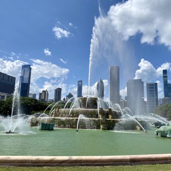 Absolutely Chicago Segway Tours - Buckingham Fountain - Tours Near Me - Chicago, Illinois