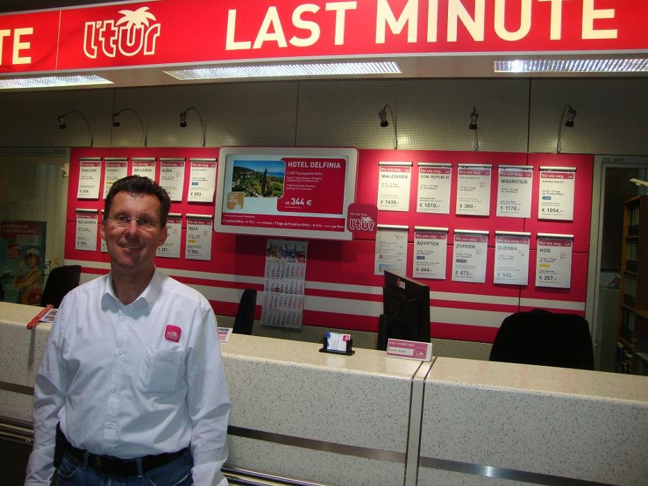 L Tur Reise Shop Frankfurt Flughafen 18 Photos Travel Agents Terminal 1 Empore Halle C Ebene 3 Flughafen Frankfurt Am Main Hessen Germany Phone Number Yelp