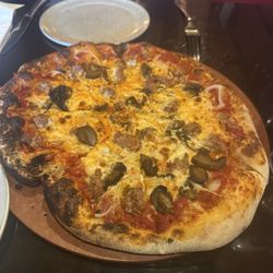 Sausage cheese mushroom onion.