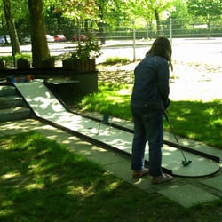 Minigolfanlage am Hallo