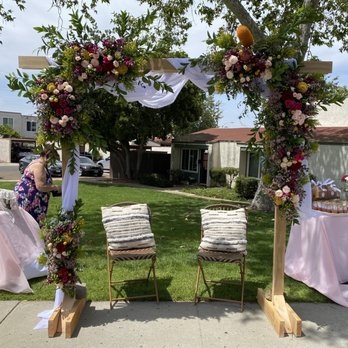 Carlos Floral - Best flowers in San Diego! - Florists Near Me - Encinitas, California