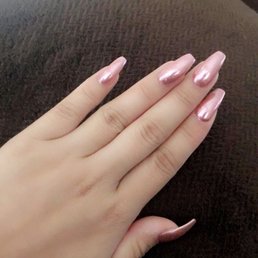 Rose gold chrome nails