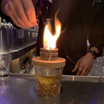 Yard House - New American Near Me - Seattle, Washington