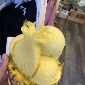 Maui Pineapple Store - Pineapple Soft Serve - Accessories Near Me - Lahaina, Hawaii