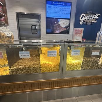 Garrett Popcorn Shops - Popcorn Shops Near Me - Chicago, Illinois Garrett Popcorn Shops - Popcorn Shops Near Me - Chicago, Illinois