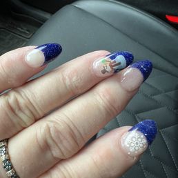 You can get manicures and pedicures! They have gel and SNS nails. You can get your eyebrows trimmed or waxed. They do a really good job! You can get manicures and pedicures! They have gel and SNS nails. You can get your eyebrows trimmed or waxed. They do a really good job!