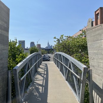 Newtown Creek Nature Walk - Entrance - Parks Near Me - Brooklyn, New York