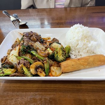 Bep Saigon Asian Kitchen - Spicy Hunan beef - Vietnamese Near Me - Austin, Texas Bep Saigon Asian Kitchen - Spicy Hunan beef - Vietnamese Near Me - Austin, Texas