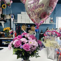 Riverside Flower Club - Lovely lavender bouquet