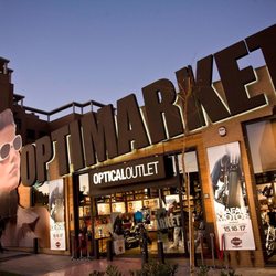 Optimarket - OptiMarket tiene tienda en S. Sebastián de los Reyes y Majadahonda con miles de modelos de gafas de sol y graduadas.