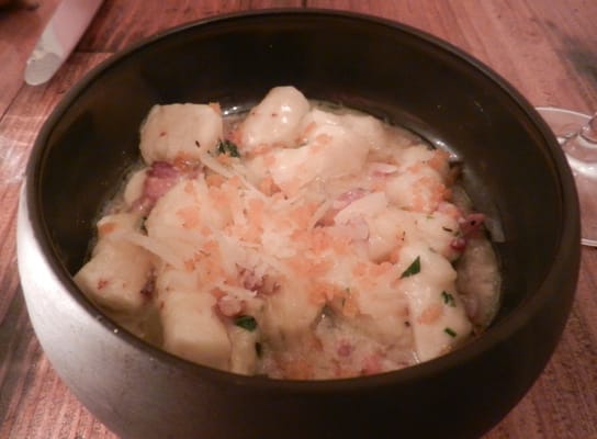 Laurel Restaurant by null