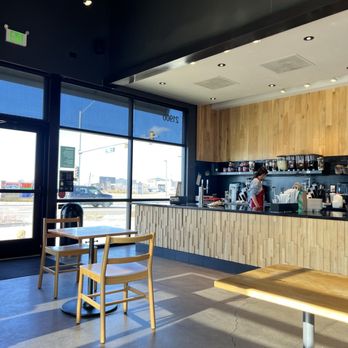 Starbucks - Inside - Coffee & Tea Near Me - Aurora, Colorado Starbucks - Inside - Coffee & Tea Near Me - Aurora, Colorado
