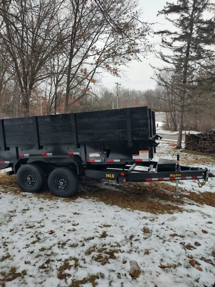 CHIPPEWA VALLEY ROLLOFF SERVICES Eau Claire, Wisconsin Dumpster