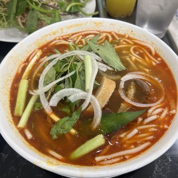Pho Que Huong - Vietnamese Near Me - Honolulu, Hawaii