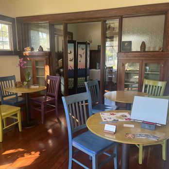 Luminary Massage Ministry - Waiting room/tea room - Massage Therapy Near Me - Eugene, Oregon Luminary Massage Ministry - Waiting room/tea room - Massage Therapy Near Me - Eugene, Oregon