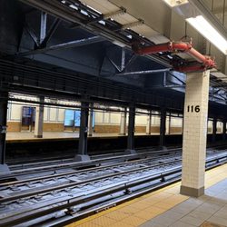MTA - 116th St./Columbia University-1 Subway Station - On the platform