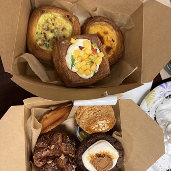 Café Dear Leon - Pastries selection: Quiche Lorraine, peach danish, crème brûlée tart, financier, oat scone, s'mores cookie and kougin - Cafes Near Me - Baltimore, Maryland Café Dear Leon - Pastries selection: Quiche Lorraine, peach danish, crème brûlée tart, financier, oat scone, s'mores cookie and kougin - Cafes Near Me - Baltimore, Maryland