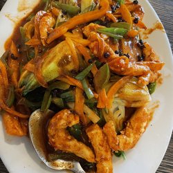 Anna's Bistro - Plant-based fish with veggies
