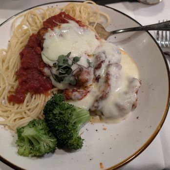 Scarpino's Classic Italian - Chicken parmigiana with brocoli. - Italian Near Me - Lutz, Florida Scarpino's Classic Italian - Chicken parmigiana with brocoli. - Italian Near Me - Lutz, Florida