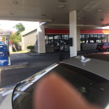 Thomas Exxon - Getting gas - Auto Repair Near Me - Corpus Christi, Texas
