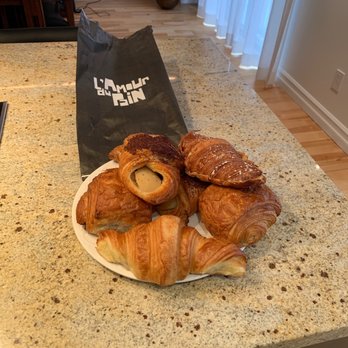 L’Amour du Pain - The cure for breakfast boredom - Bakeries Near Me - Montreal, Quebec