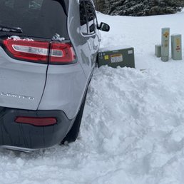 Thank you Liberty Towing for coming to my rescue and getting my car out unscathed!!!