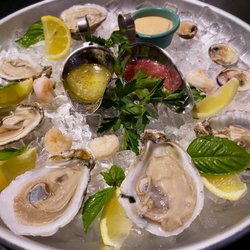 Le Sorelle Restaurant - Raw Seafood - Le Sorelle Delray Beach