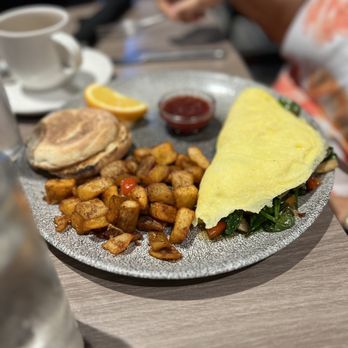 Basalt - Omelet - New American Near Me - Honolulu, Hawaii Basalt - Omelet - New American Near Me - Honolulu, Hawaii