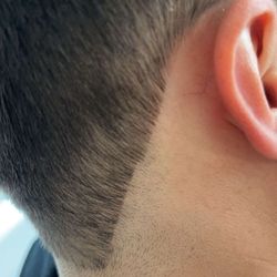 Floyd's 99 Barbershop - Messed up lineup