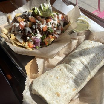 Chicana - Loaded nachos - Vegan Near Me - Fullerton, California Chicana - Loaded nachos - Vegan Near Me - Fullerton, California