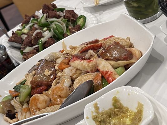 Fu Fu Dim Sum and Hot Pot by null