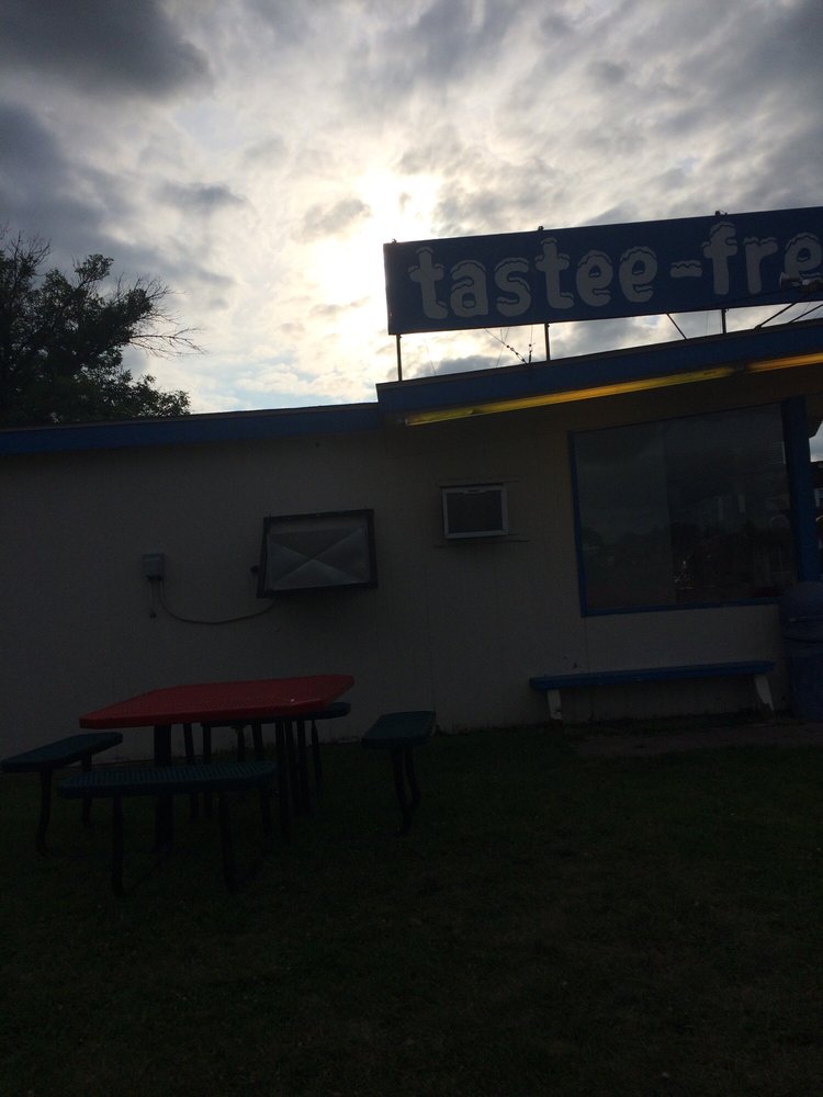 TASTEE FREEZ 13 Photos & 16 Reviews Ice Cream & Frozen Yogurt 410