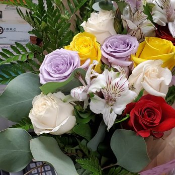 Re-vase Flower Studio - Florists Near Me - Reseda, California