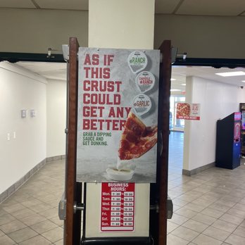 Sbarro Glade Spring - Pizza Near Me - Glade Spring, Virginia
