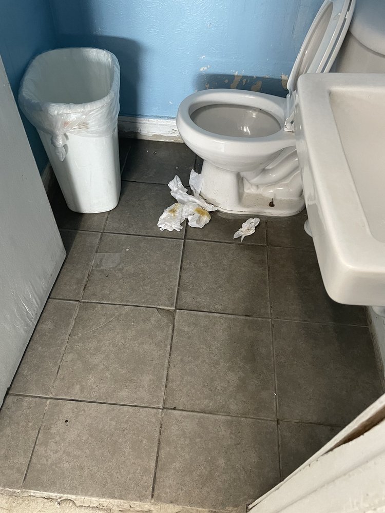 POWERS AVENUE LAUNDRY Updated April 2024 6715 Powers Ave