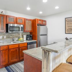 Blue Jade Real Estate - Kauai Kailani 206