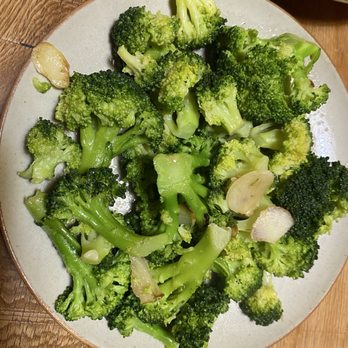 Ayan - Broccoli w/ garlic - Ramen Near Me - Redondo Beach, California Ayan - Broccoli w/ garlic - Ramen Near Me - Redondo Beach, California